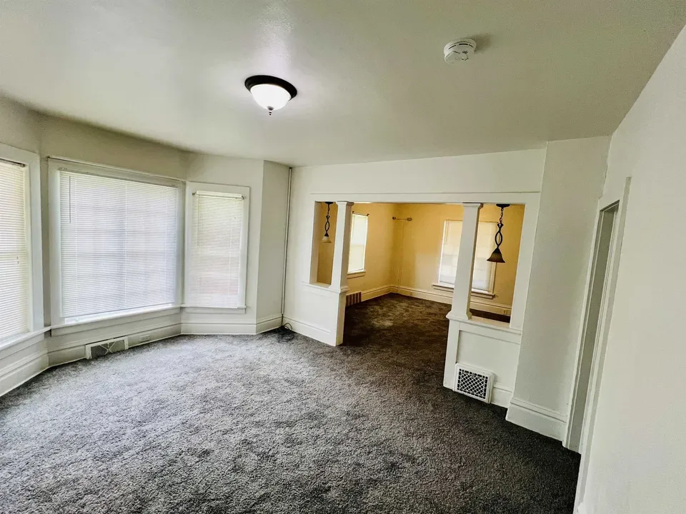 5 Bed 2 Bath Multi-Unit Residential Property in Kenosha, WI - 2
