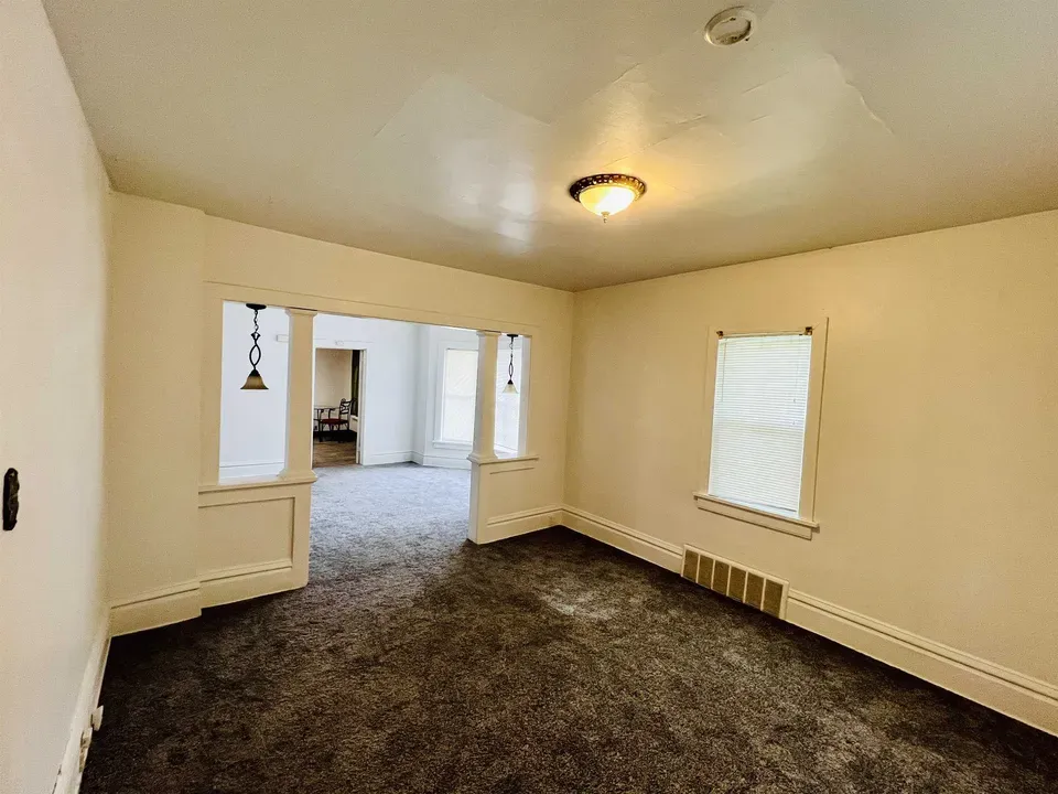 5 Bed 2 Bath Multi-Unit Residential Property in Kenosha, WI - 4
