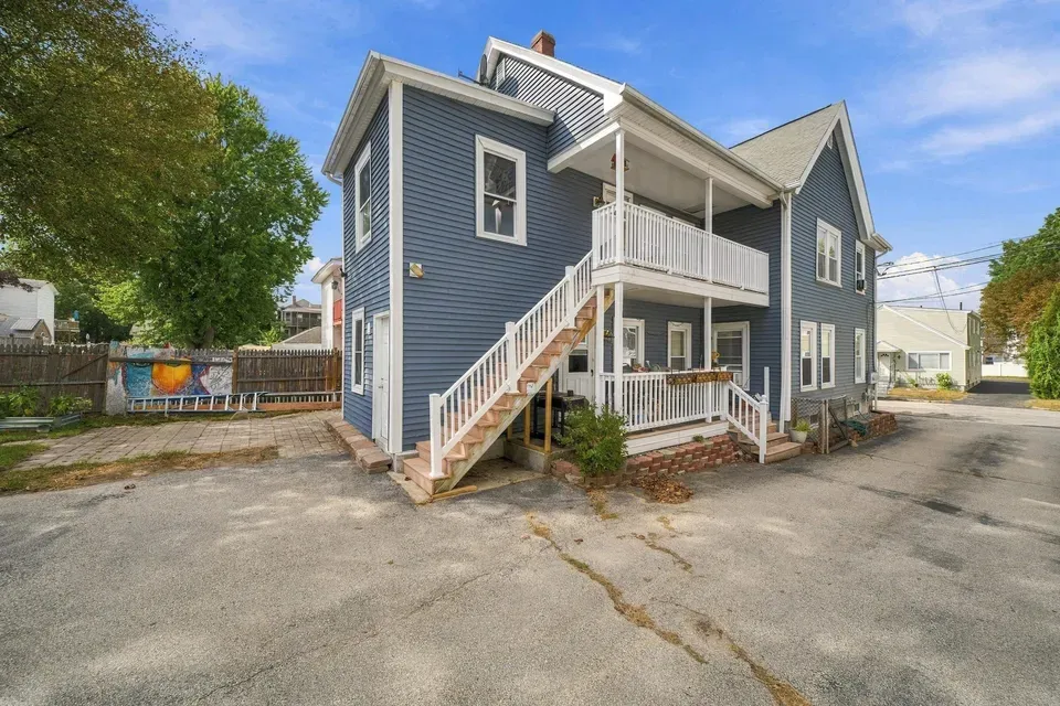 5 Bed 2 Bath Multi-Unit Residential Property in Manchester, NH - 4
