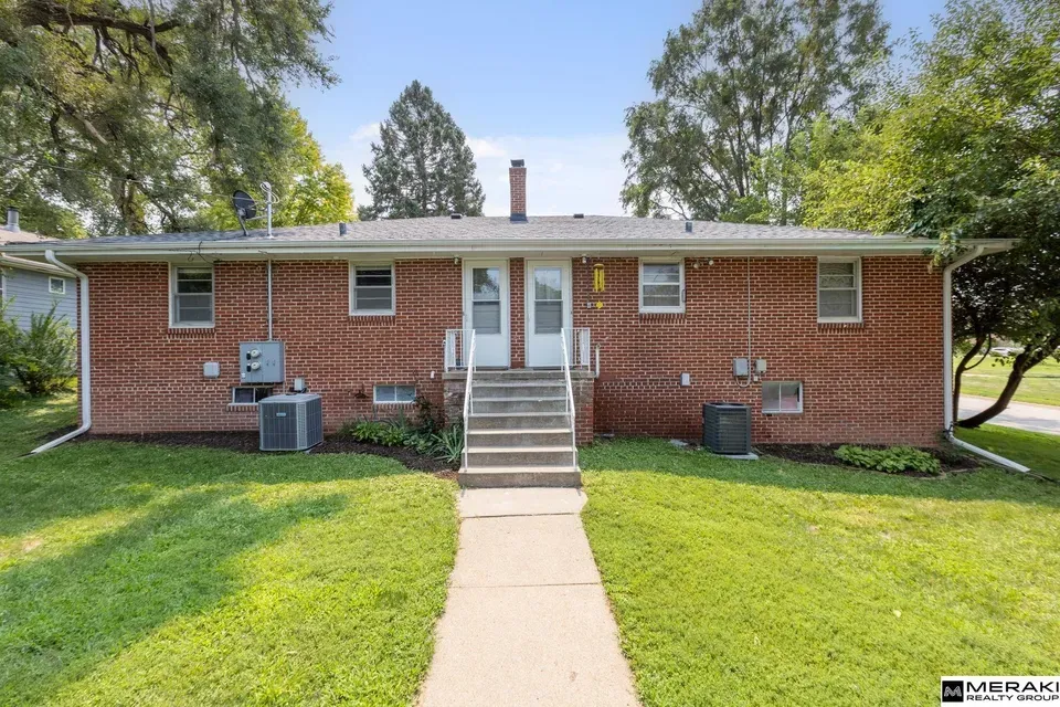 5 Bed 2 Bath Multi-Unit Residential Property in Omaha, NE - 2