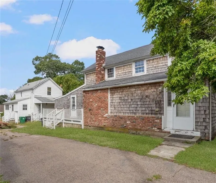 5 Bed 2 Bath Multi-Unit Residential Property in Warwick, RI