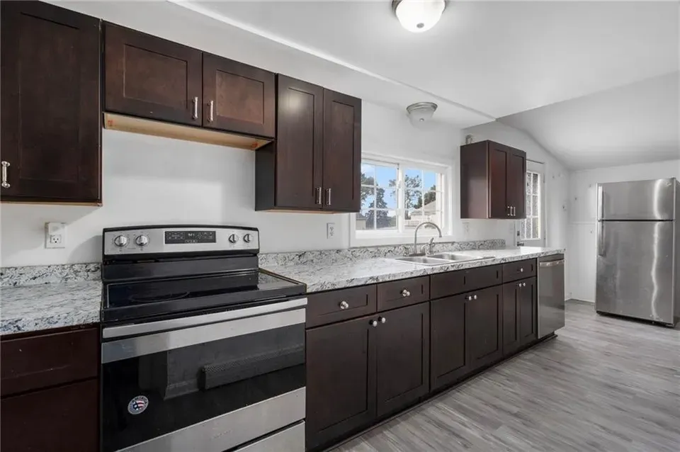 5 Bed 2 Bath Multi-Unit Residential Property in Warwick, RI - 4