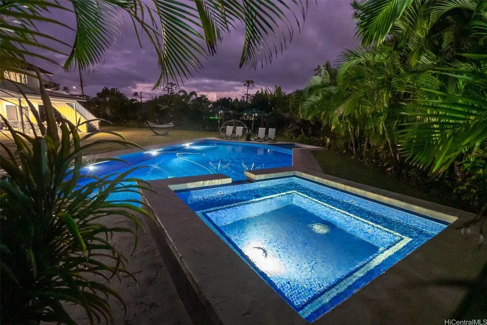 5 Bed 2 Bath Traditional Suburban Family Home in Kailua, HI