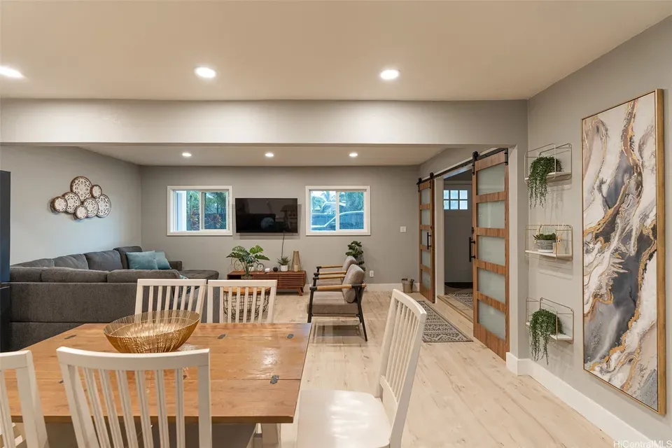 5 Bed 2 Bath Traditional Suburban Family Home in Kailua, HI - 4