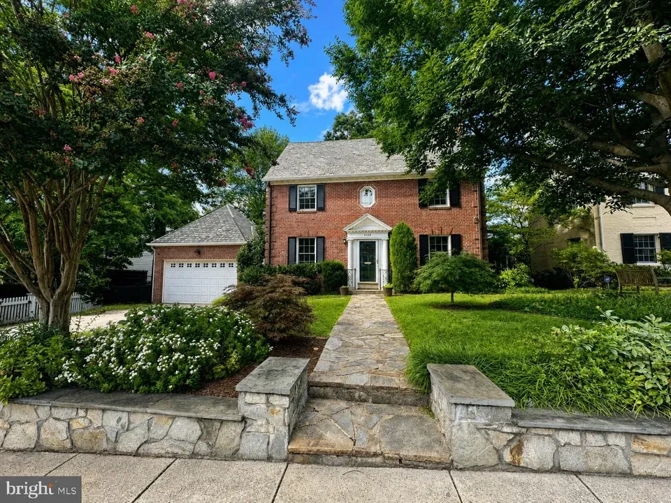 5 Bed 3 Bath Classic Historic Era Home in Washington, DC - 1