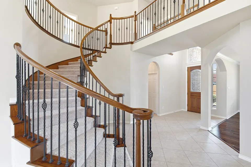 5 Bed 3 Bath Established Contemporary Home in Allen, TX - 2