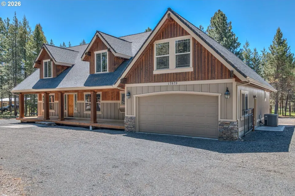 5 Bed 3 Bath Established Contemporary Home in Bend, OR - 2