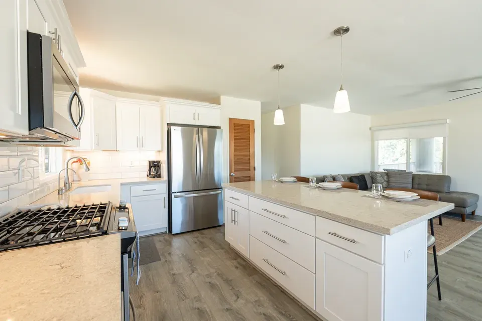 5 Bed 3 Bath Established Contemporary Home in Hilo, HI - 4