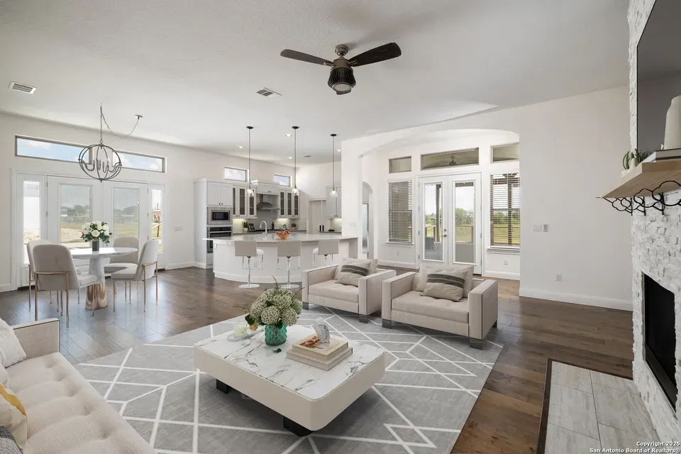 5 Bed 3 Bath Established Contemporary Home in New Braunfels, TX - 3