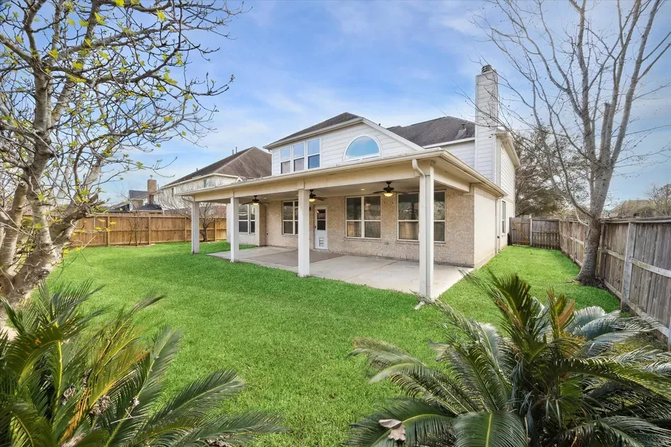5 Bed 3 Bath Established Contemporary Home in Pearland, TX - 5