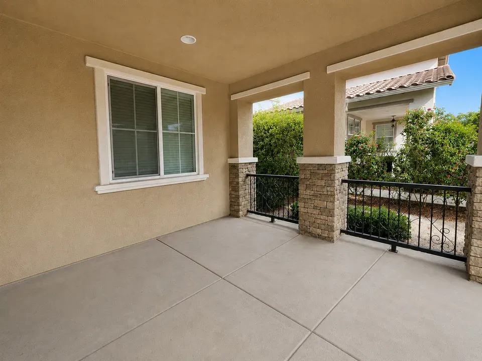 5 Bed 3 Bath Established Contemporary Home in Temecula, CA - 5