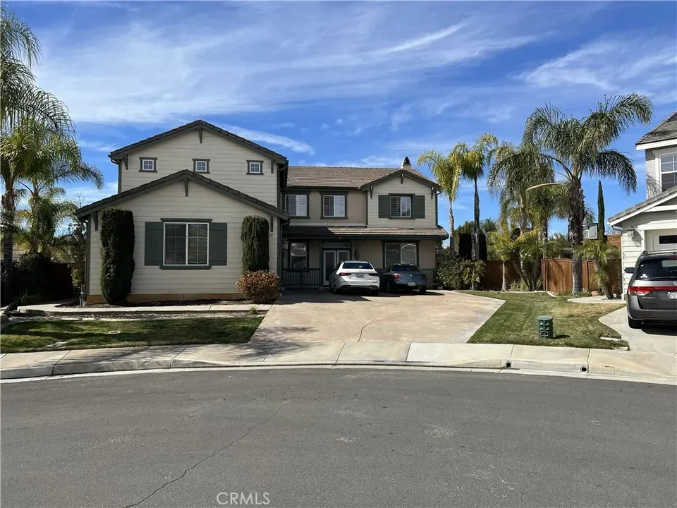 5 Bed 3 Bath Established Contemporary Home in Temecula, CA - 2