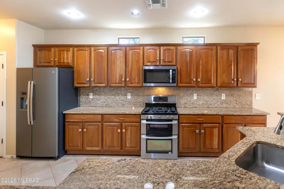 5 Bed 3 Bath Established Contemporary Home in Tucson, AZ - 5
