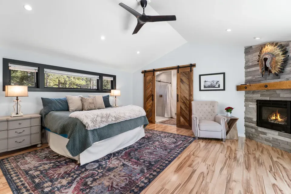 5 Bed 3 Bath Established Mid-Century Residence in Bend, OR - 4