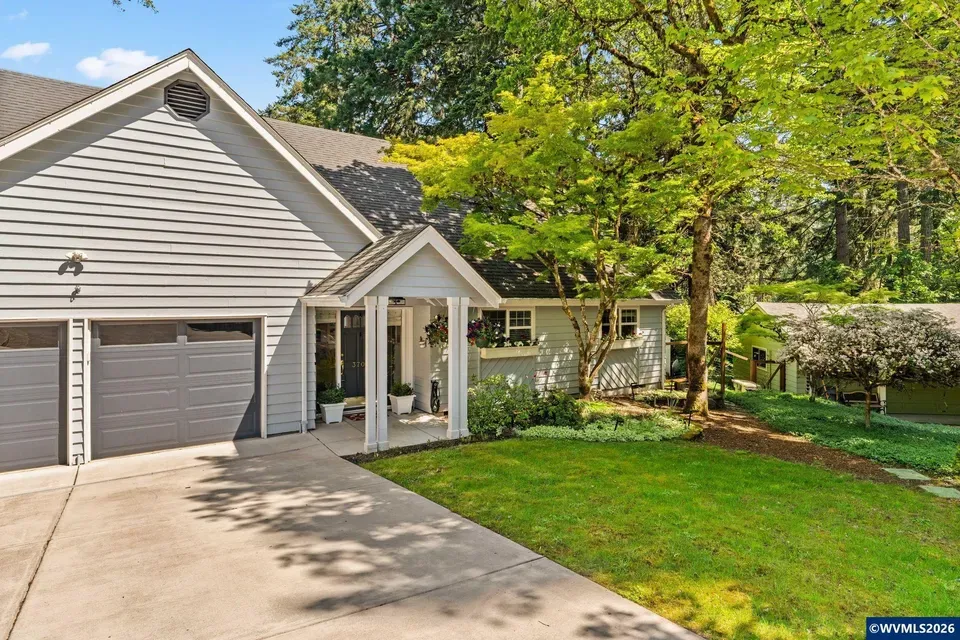 5 Bed 3 Bath Established Mid-Century Residence in Corvallis, OR - 2