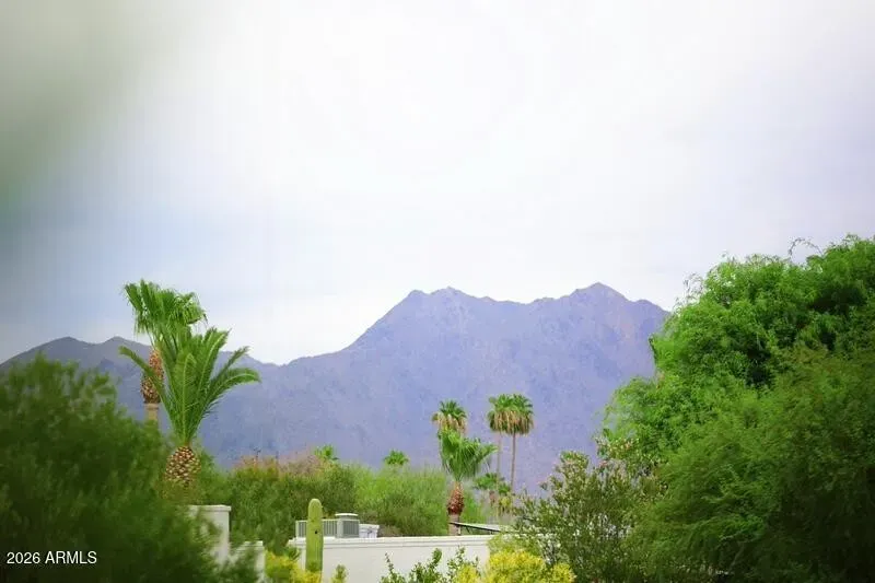 5 Bed 3 Bath Established Mid-Century Residence in Phoenix, AZ - 5