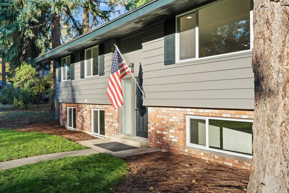 5 Bed 3 Bath Established Mid-Century Residence in Spokane, WA - 4