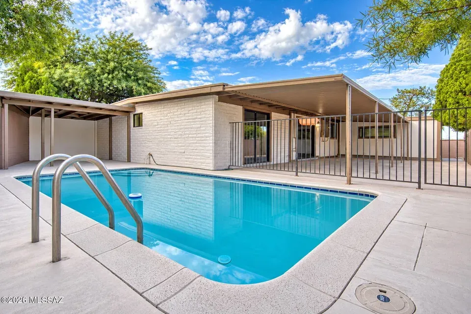 5 Bed 3 Bath Established Mid-Century Residence in Tucson, AZ - 2