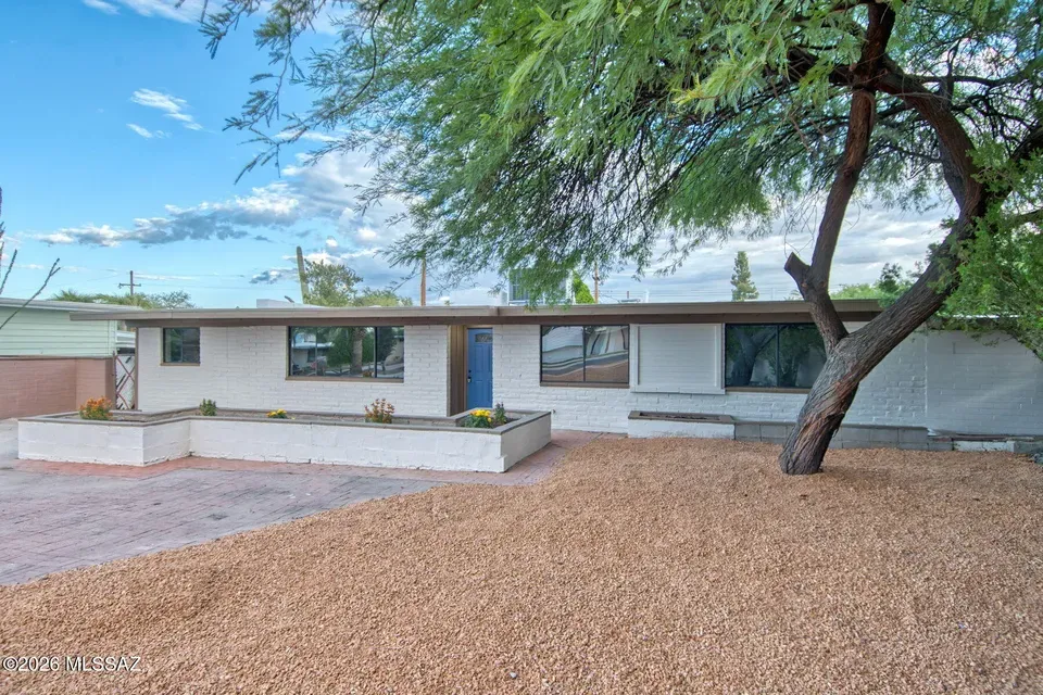 5 Bed 3 Bath Established Mid-Century Residence in Tucson, AZ - 4