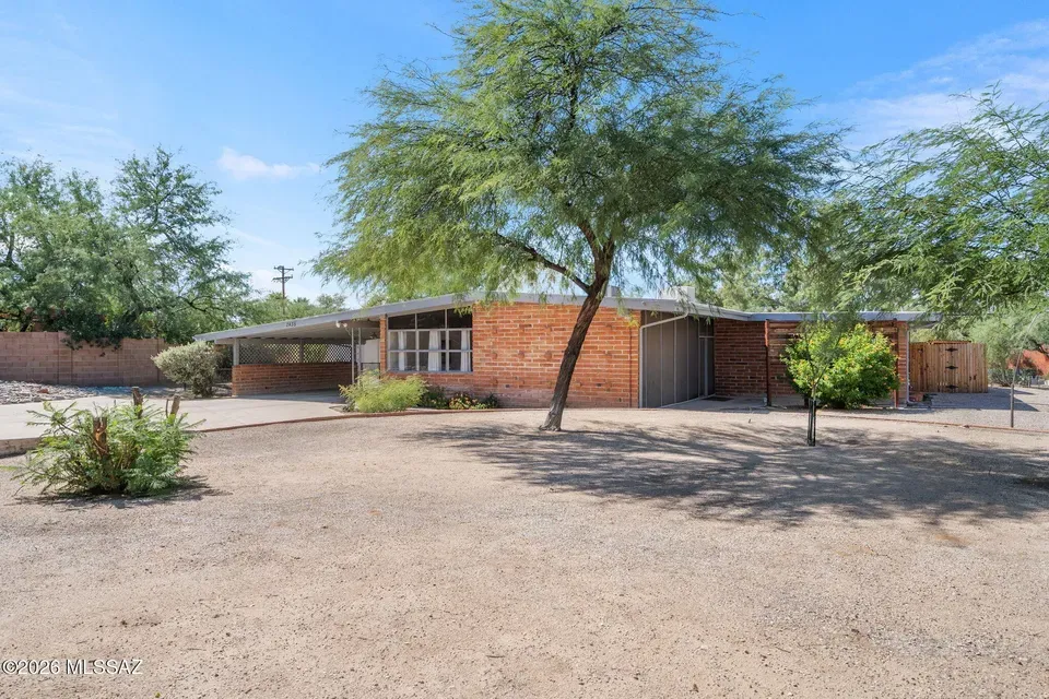 5 Bed 3 Bath Established Mid-Century Residence in Tucson, AZ