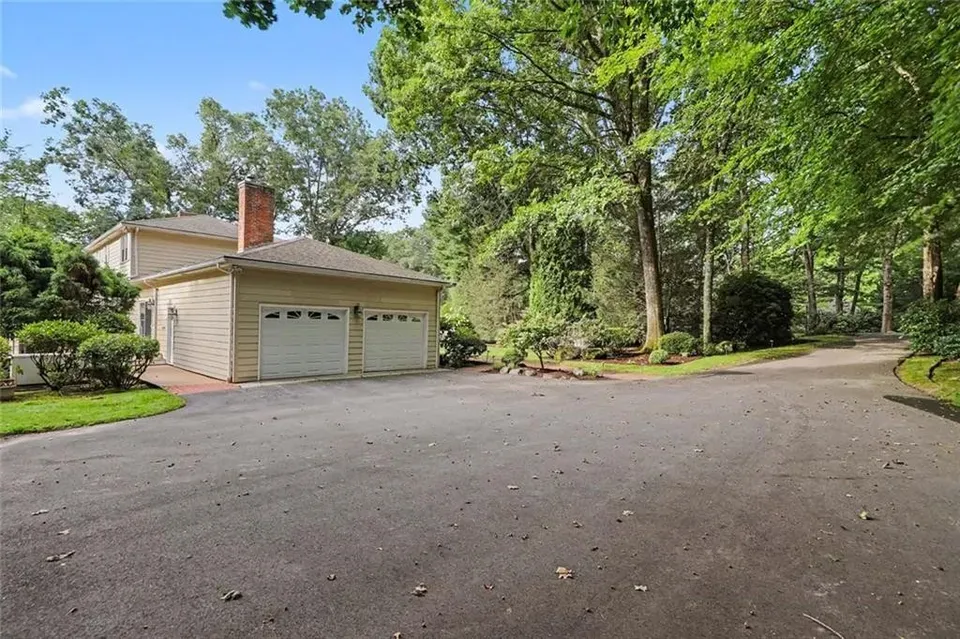 5 Bed 3 Bath Established Mid-Century Residence in Warwick, RI - 3