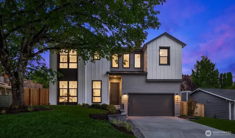 5 Bed 3 Bath Modern Architectural Estate in Bellevue, WA - 2
