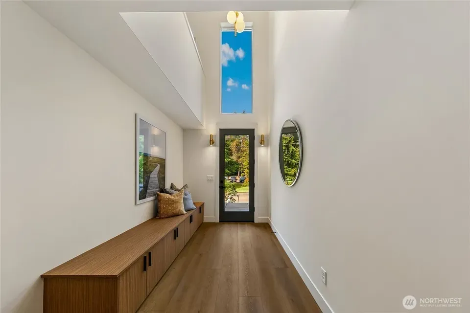 5 Bed 3 Bath Modern Architectural Estate in Seattle, WA - 5