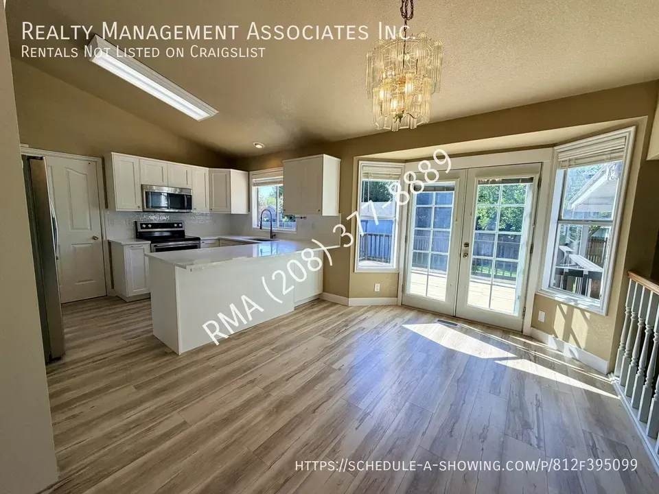 5 Bed 3 Bath Modern Contemporary Residence in Boise, ID - 5