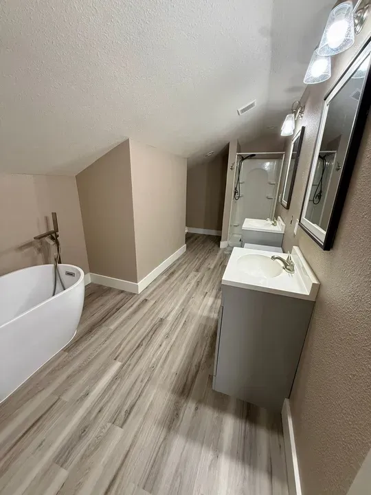 5 Bed 3 Bath Modern Contemporary Residence in Meridian, ID - 4