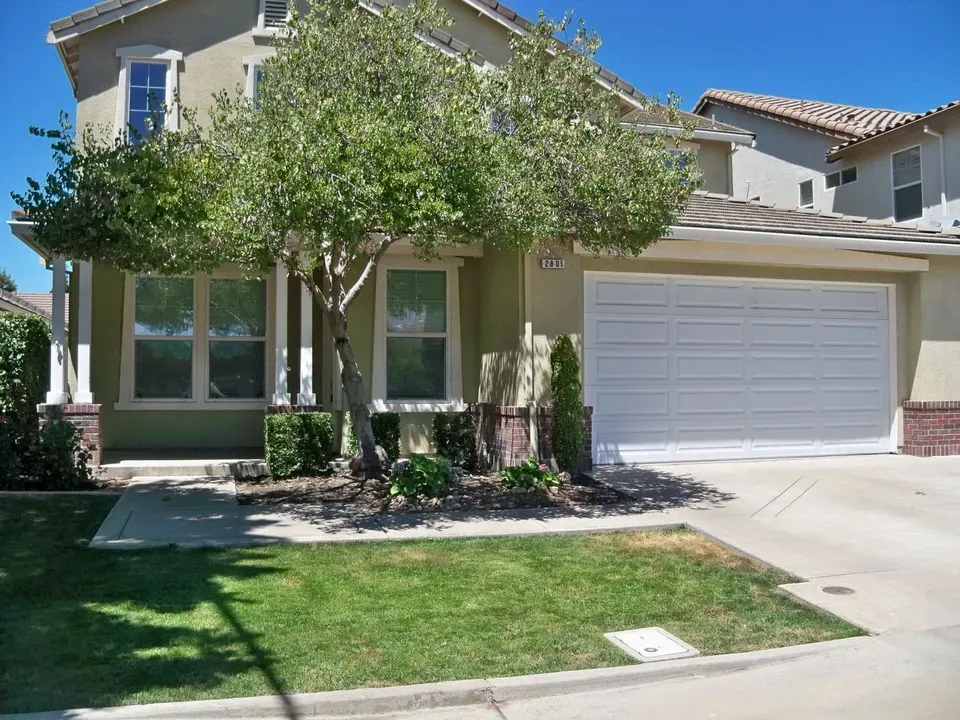 5 Bed 3 Bath Modern Contemporary Residence in Modesto, CA - 1