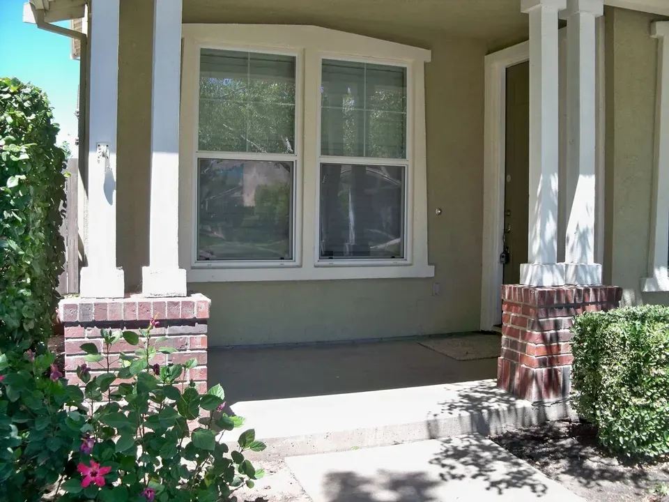 5 Bed 3 Bath Modern Contemporary Residence in Modesto, CA - 2