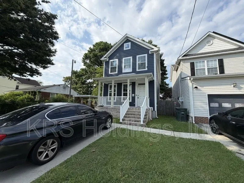 5 Bed 3 Bath Modern Contemporary Residence in Norfolk, VA
