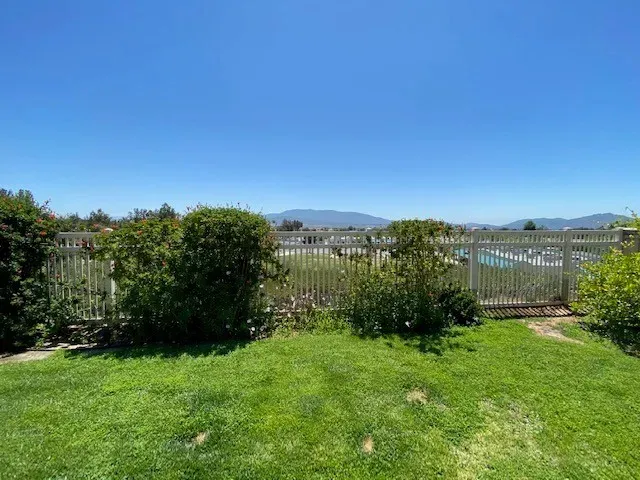 5 Bed 3 Bath Modern Contemporary Residence in Temecula, CA - 4