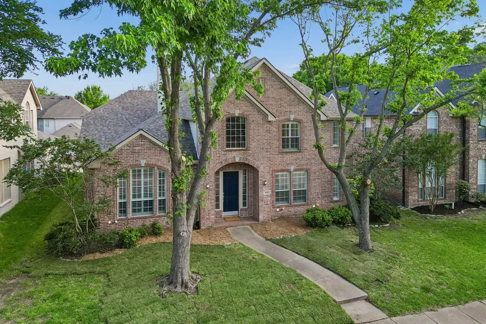 5 Bed 3 Bath Traditional Suburban Family Home in Allen, TX - 4