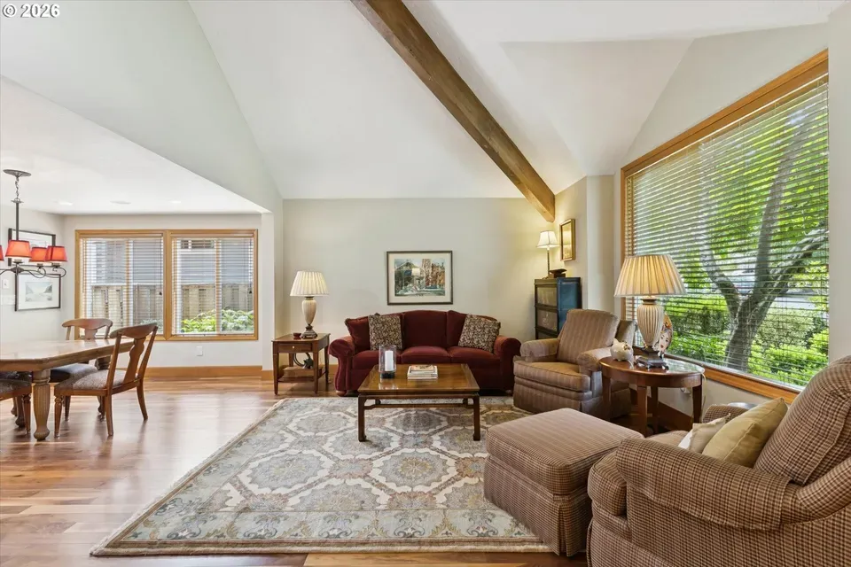 5 Bed 3 Bath Traditional Suburban Family Home in Beaverton, OR - 4