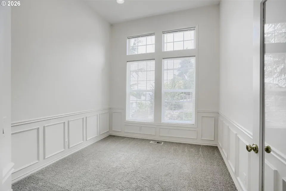 5 Bed 3 Bath Traditional Suburban Family Home in Beaverton, OR - 5