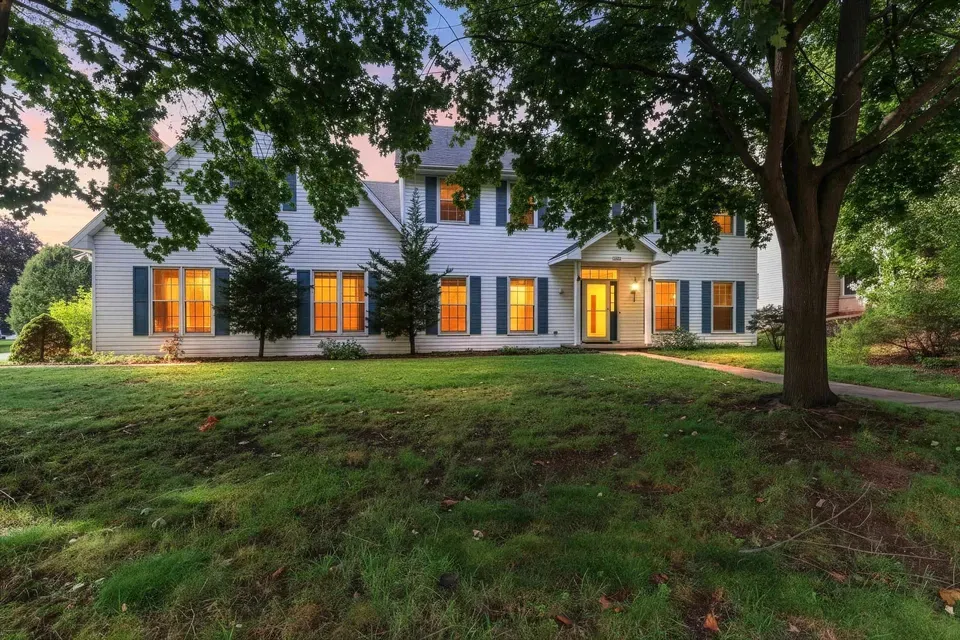 5 Bed 3 Bath Traditional Suburban Family Home in Green Bay, WI