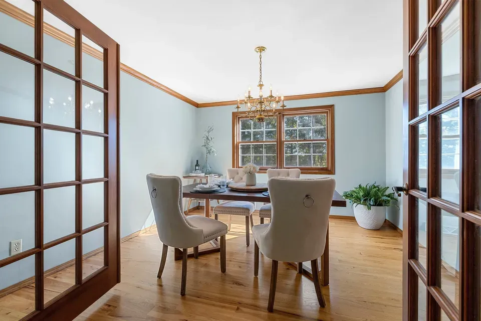 5 Bed 3 Bath Traditional Suburban Family Home in Green Bay, WI - 4