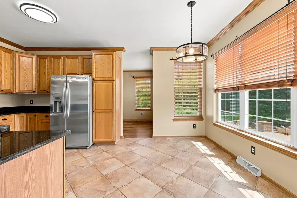 5 Bed 3 Bath Traditional Suburban Family Home in Kenosha, WI - 4