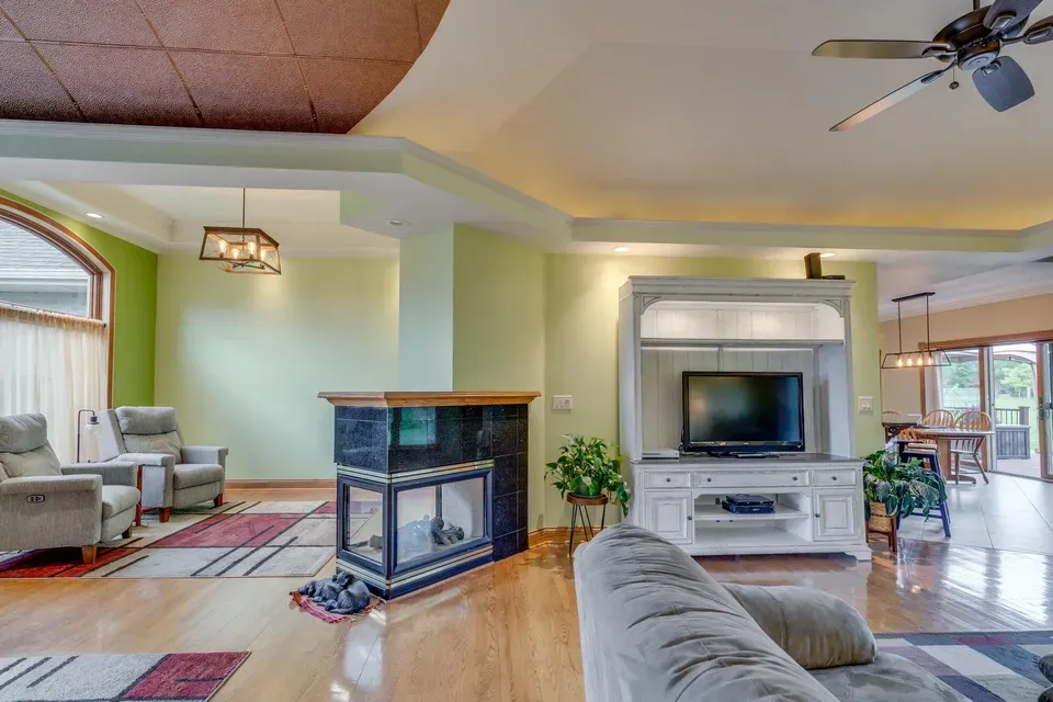 5 Bed 3 Bath Traditional Suburban Family Home in Kenosha, WI - 5