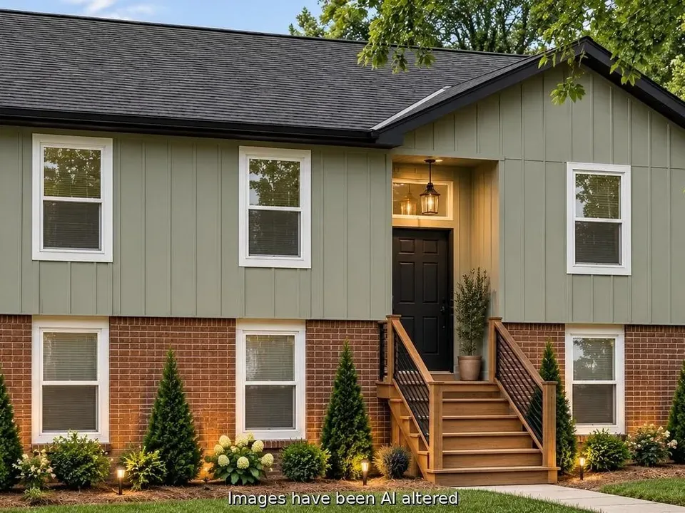 5 Bed 3 Bath Traditional Suburban Family Home in Mobile, AL