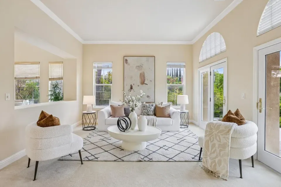 5 Bed 3 Bath Traditional Suburban Family Home in San Jose, CA - 2