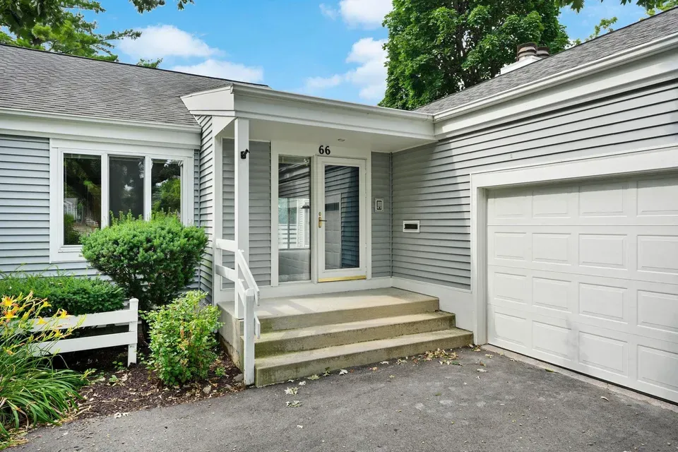 5 Bed 3 Bath Urban Residential Condo in Madison, WI - 5