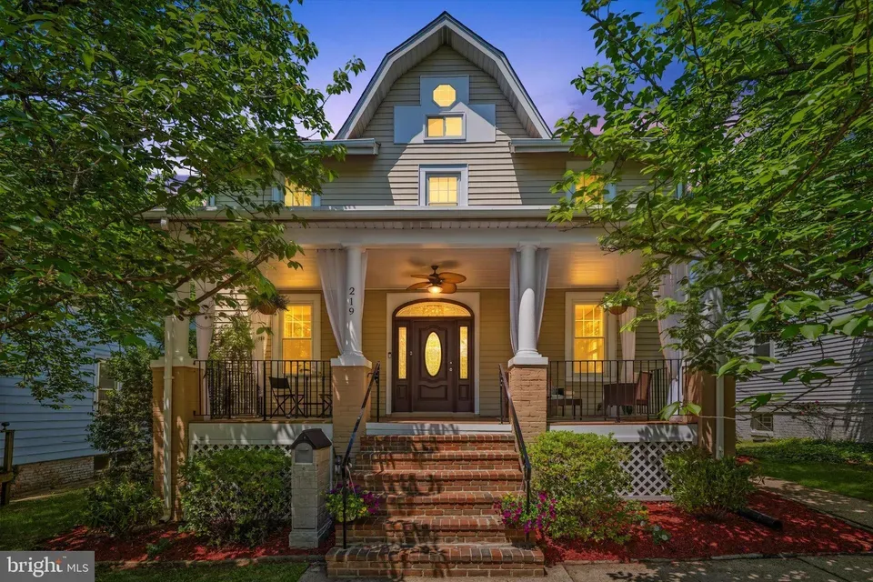 5 Bed 4 Bath Classic Historic Era Home in Washington, DC