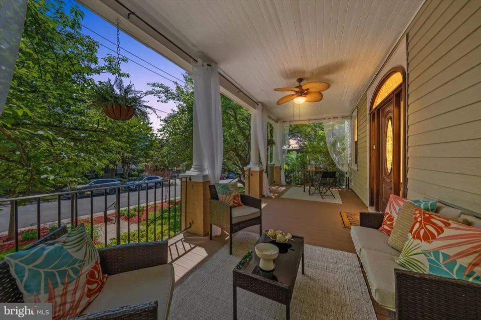 5 Bed 4 Bath Classic Historic Era Home in Washington, DC - 2