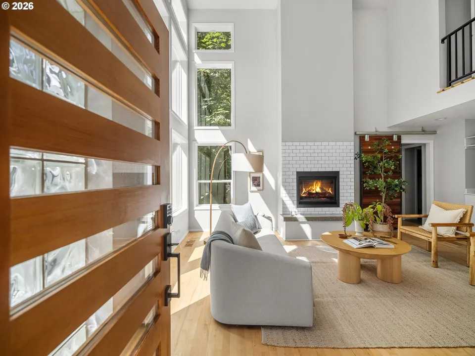 Interior view 3