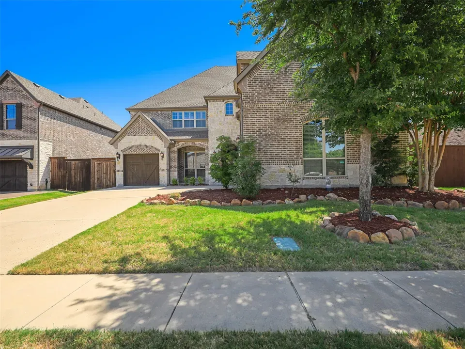 5 Bed 4 Bath Established Contemporary Home in Allen, TX - 2