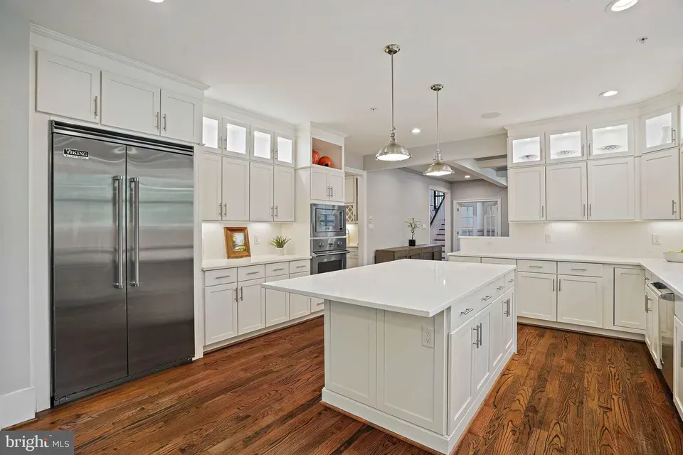 5 Bed 4 Bath Established Contemporary Home in Bethesda, MD - 3