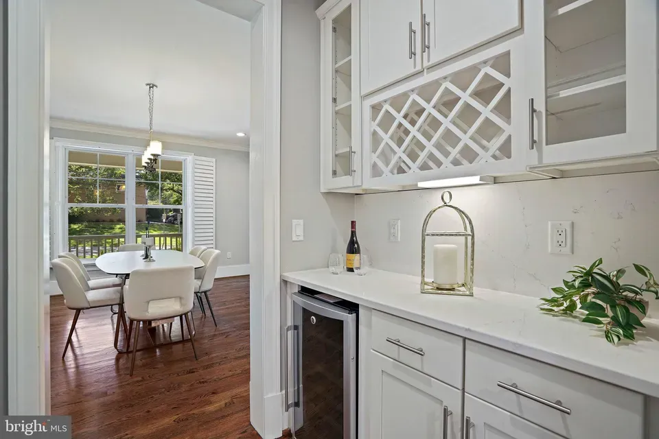 5 Bed 4 Bath Established Contemporary Home in Bethesda, MD - 5