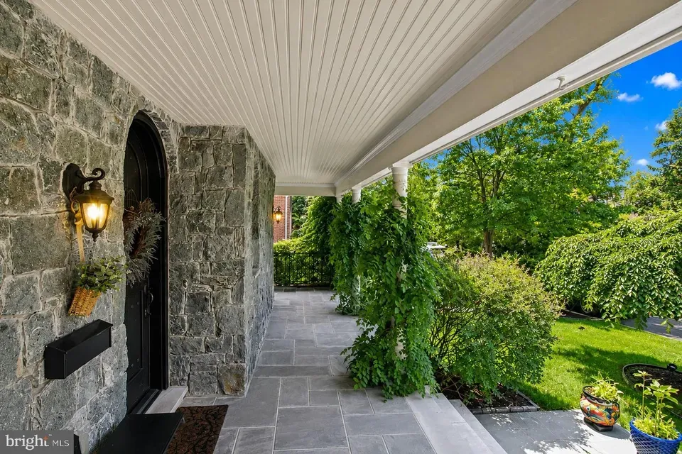 5 Bed 4 Bath Established Contemporary Home in Bethesda, MD - 3